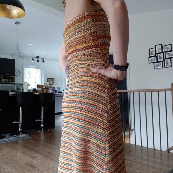 Designer knit dress - Picture 3 of 5